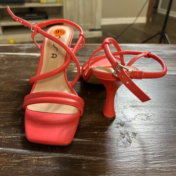 Unisa 9-1-3 pink 2”heels nwot - Picture 1 of 5